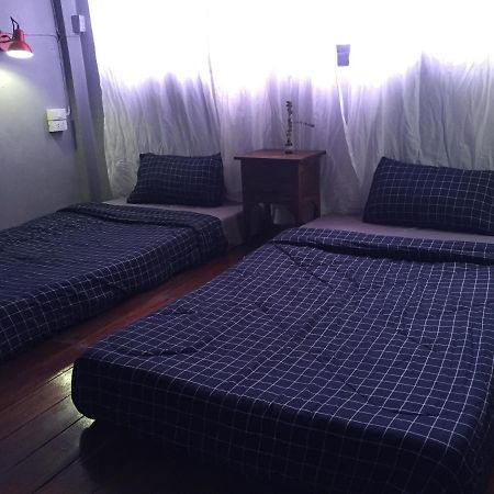 Hong Hostel バンコク都 エクステリア 写真